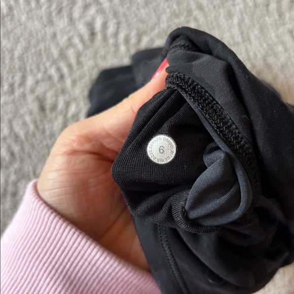 Lululemon wunder train short 6” size 6 - Picture 4 of 4